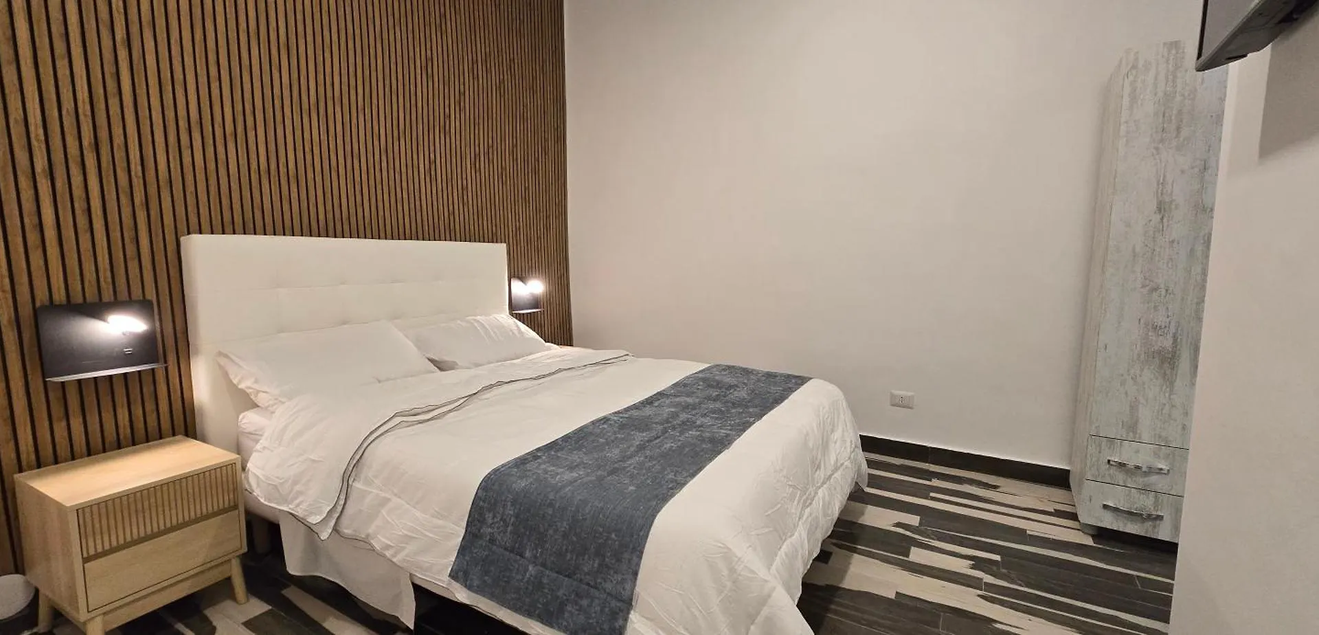 Napoli Central Stay Rooms Guest house