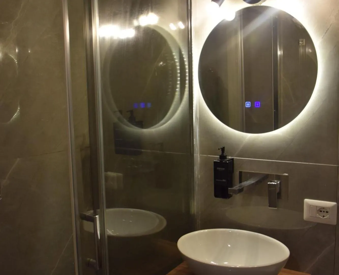 Napoli Central Stay Rooms Nápoles