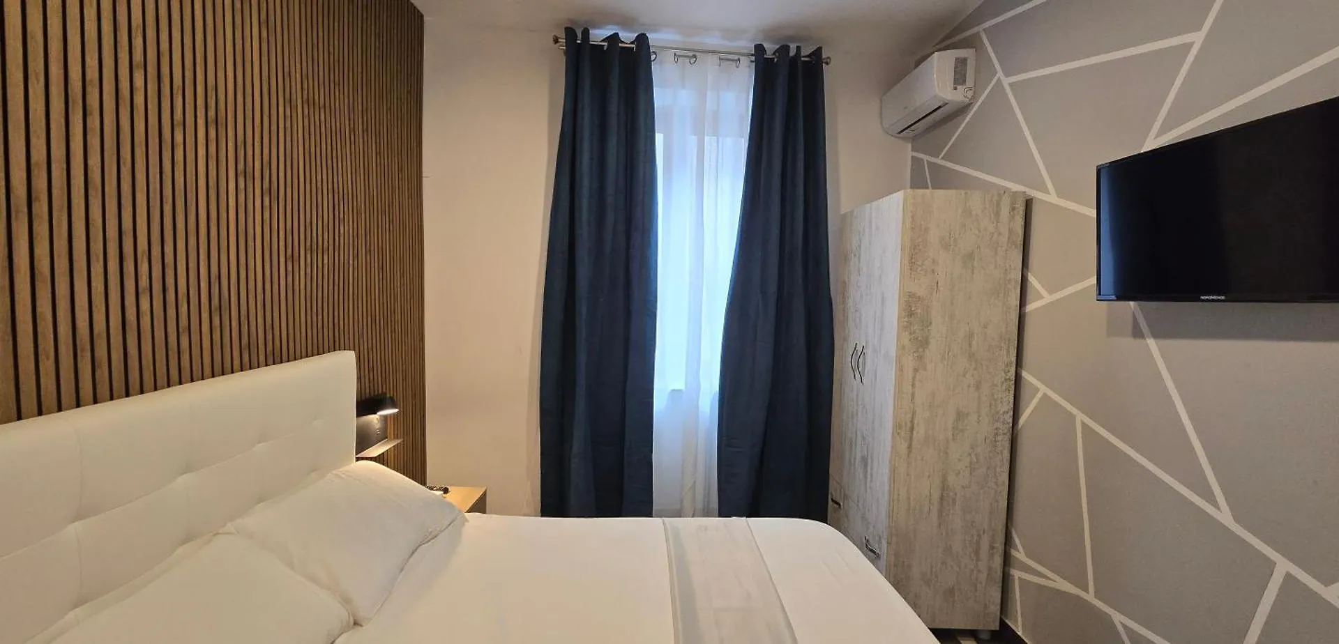 Napoli Central Stay Rooms Naples