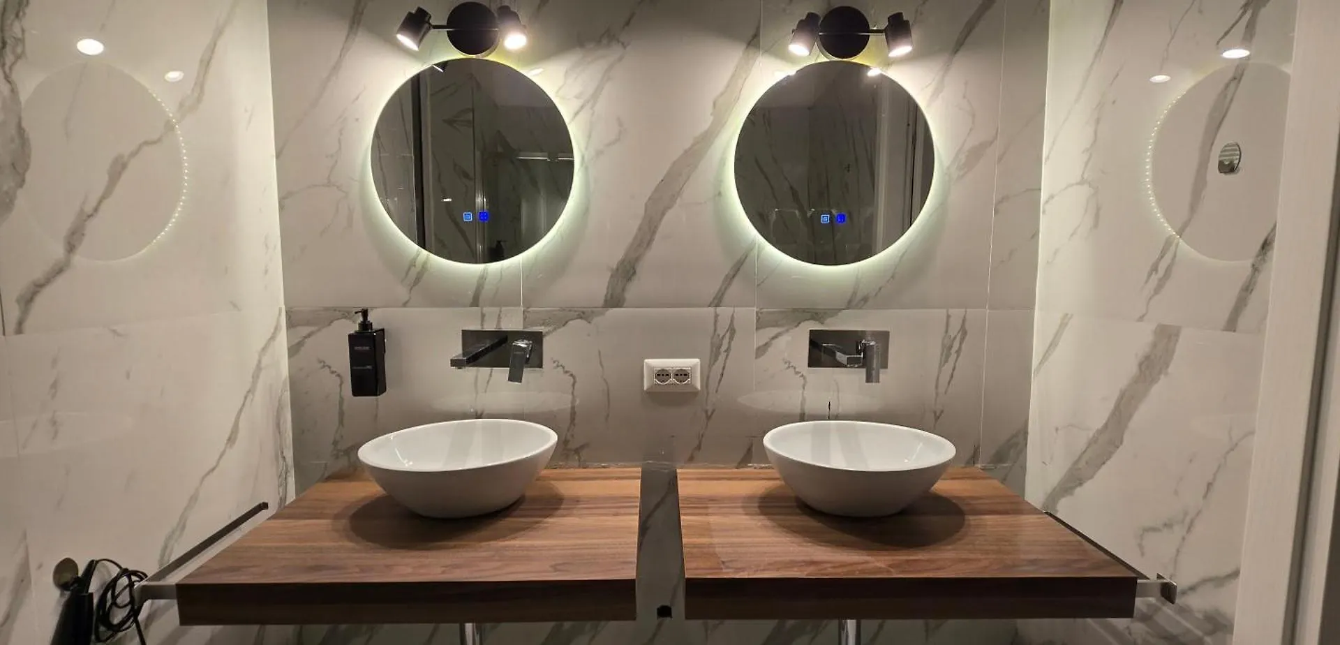 Napoli Central Stay Rooms